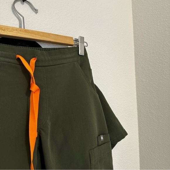 Figs Moss Green Set Yola Pants Pockets Casma Top Short Sleeves Size XXS Women’s - Picture 6 of 12